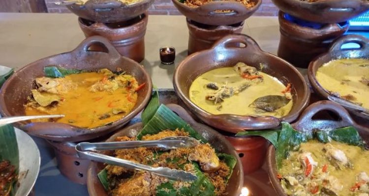 Rekomendasi Tempat Makan Keluarga di Kaliurang Jogja