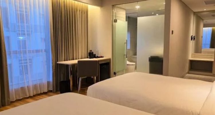 Review Hotel The Grand Platinum Jakarta: Hotel Bintang Lima dengan Jacuzzi Air Hangat dan Dingin di Pusat Kota