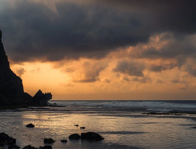 Pantai Nguyahan Gunung Kidul Jogja dengan Surga Bintang Laut dan Biota Laut