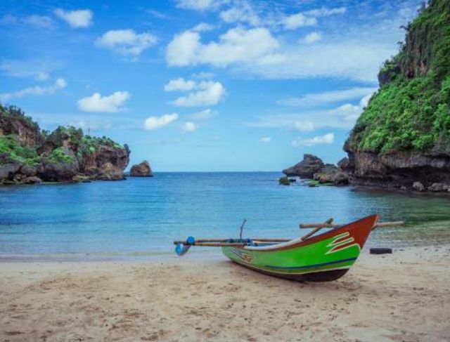 Rekomendasi Wisata Murah 3 Pantai Gunung Kidul Jogja dalam 1 Hari