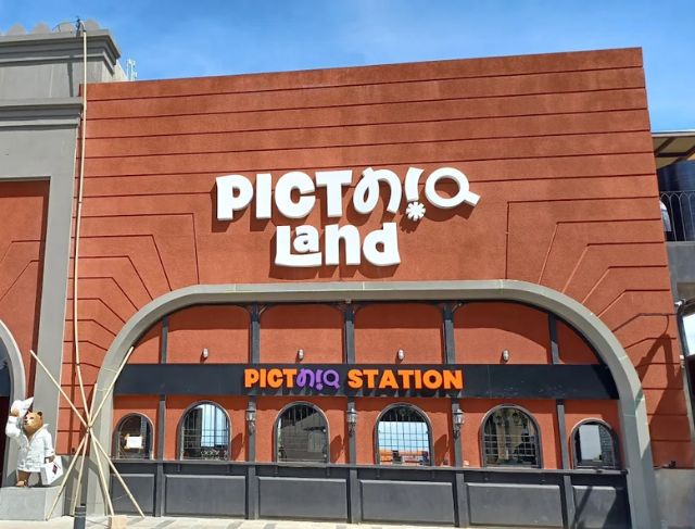 Review Tempat Wisata Pictniq Gunung Kidul Jogja, Spot Foto Keliling Dunia dalam Satu Hari