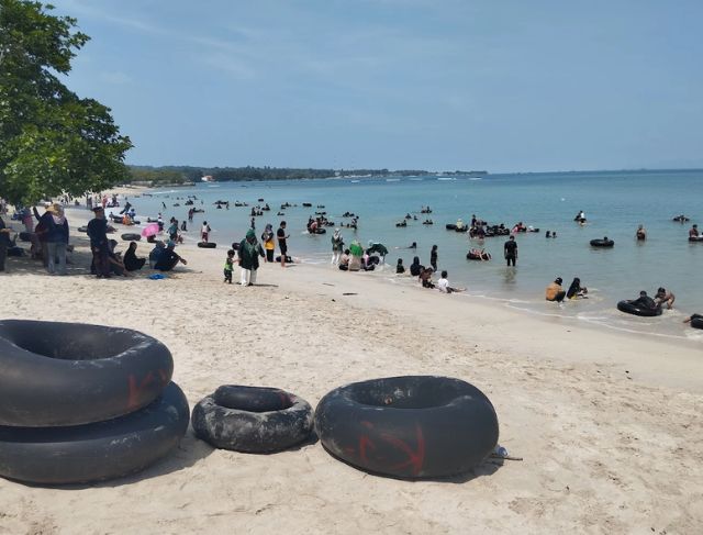 Pantai M Beach Kalianda Lampung Selatan, Wisata Pantai Indah dengan Kabin Starlight dan Spot Foto Instagramable