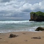 Pantai Watu Kodok Gunung Kidul Jogja, Rekomendasi Pantai Sepi untuk Camping dan Healing di Yogyakarta