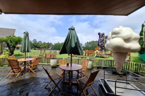 Rekomendasi Tempat Makan Keluarga di Lembang Bandung Murah dan Enak, Ayam Kampung Cemara