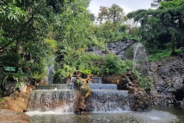 Tips Liburan Nyaman ke Wisata Pemandian Air Panas Sariater Subang Terbaru 2026