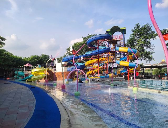 Grand Splash Water Park Bekasi, Waterpark Viral dengan Spot Foto Korea dan Jepang yang Lagi Hits