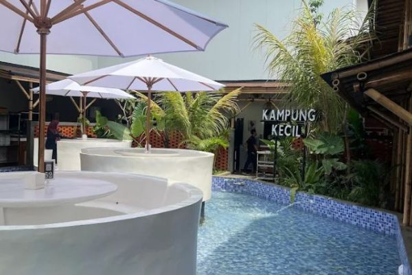 Kampung Kecil Grand Wisata Bekasi Viral, Resto Keluarga Bernuansa Kampung yang Lagi Ramai Diburu