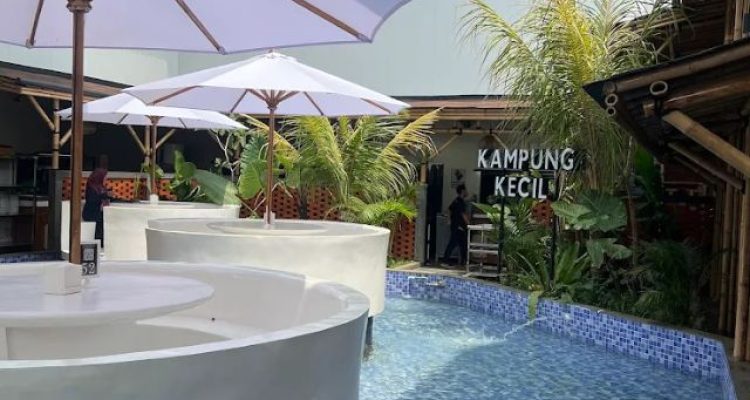 Kampung Kecil Grand Wisata Bekasi Viral, Resto Keluarga Bernuansa Kampung yang Lagi Ramai Diburu