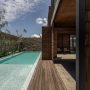 Rekomendasi Cabin Romantis di Bandung dengan Jacuzzi Private dan Kolam Renang Estetik