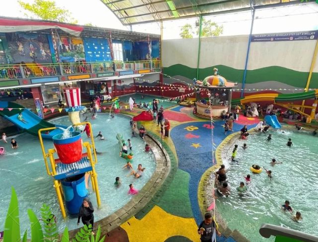 Review Sirkus Waterplay Bekasi, Waterpark Indoor Viral dengan Konsep Sirkus untuk Liburan Keluarga