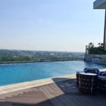 Trans Hotel Jakarta, Hotel Bintang 5 Viral di Cibubur dengan Infinity Pool dan Sky Bridge Estetik