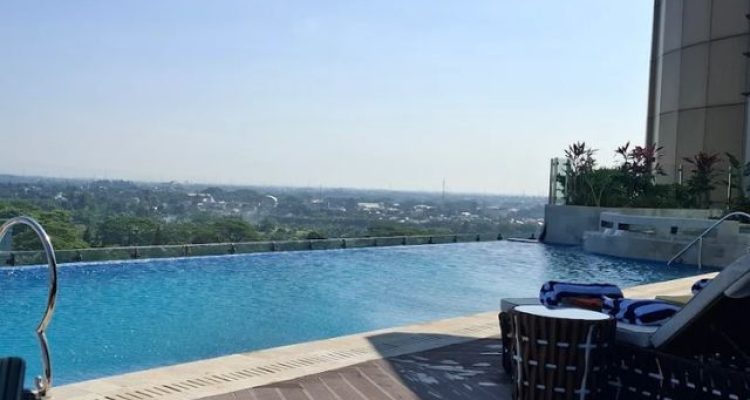 Trans Hotel Jakarta, Hotel Bintang 5 Viral di Cibubur dengan Infinity Pool dan Sky Bridge Estetik