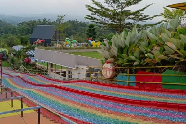 Batu Love Garden Malang, Wisata Keluarga di Batu dengan Wahana Gratis dan Ribuan Spot Foto Estetik