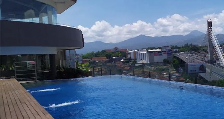 Grandia Hotel Bandung, Hotel Dekat Cihampelas Bandung dengan Infinity Pool View Pasupati, Menginap Nyaman Mulai Rp500 Ribuan
