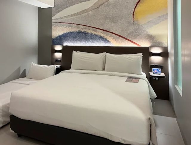 Review Kereta Whoosh dan Hotel Neo KBP Bandung