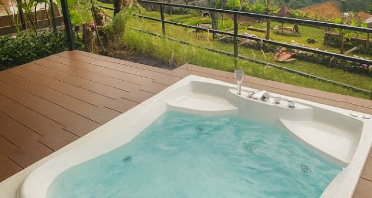 Review Villa Niis Kale Bandung, Villa Murah di Lembang dengan Jacuzzi Pribadi dan View Pegunungan