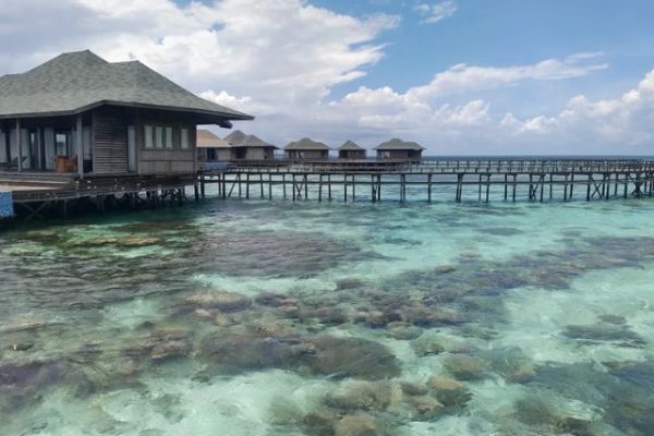 Grand Mega Diving Resort Karimun Jawa, Penginapan Ala Maldives dengan Laut yang Menakjubkan