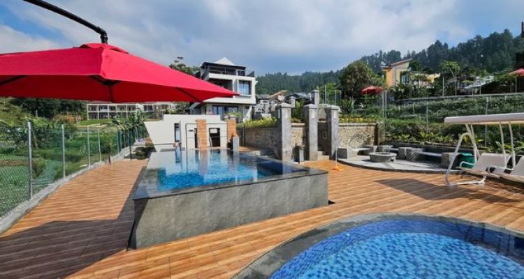 Villa Del Luna Guci Tegal, Penginapan dengan Kolam Renang Air Hangat Alami dan View Pegunungan