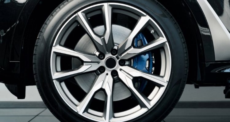Pengaruh Ukuran Velg terhadap Performa Mobil